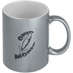 Tasse mit glänzender Ummantelung_silber