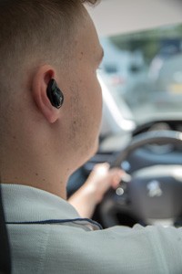 Der Wireless Ohrhörer