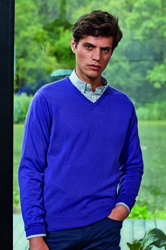 Men`s V-Neck Knitted Sweater