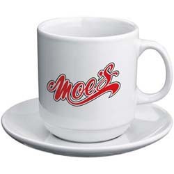 Set aus weißer Kaffeetasse mit Untersetzer